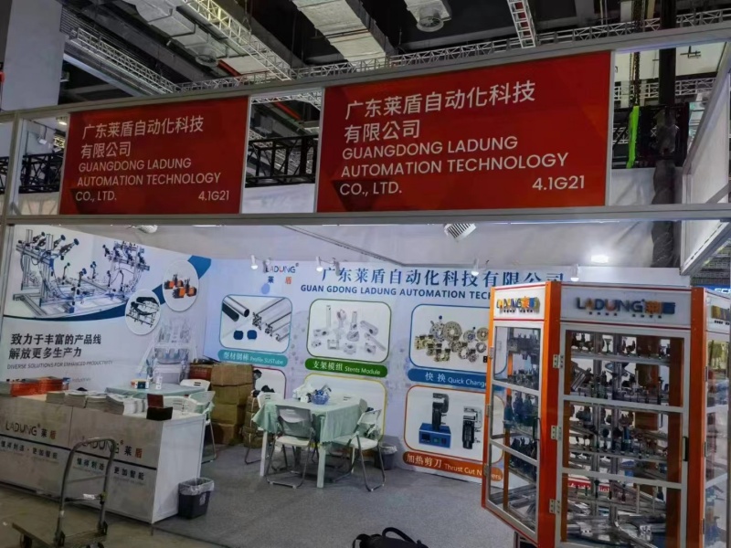 J9.COM科技亮相第三十六届中国上海国际塑料橡胶工业展